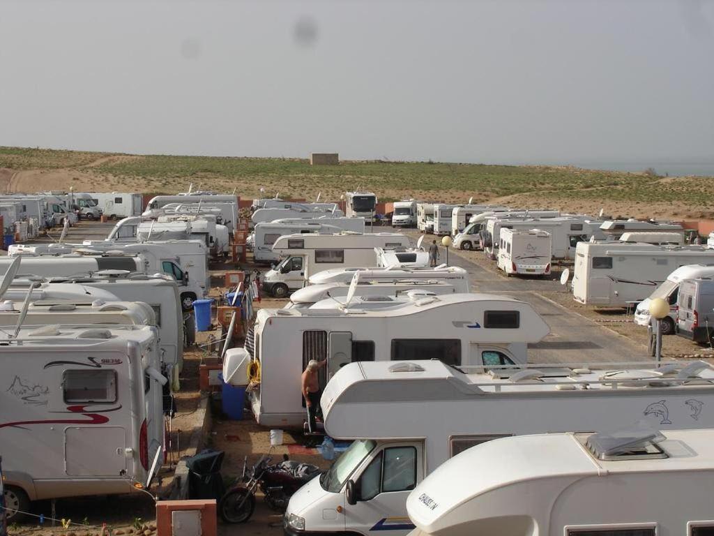 Camping Wassay Beach Sidi Ouassay Esterno foto
